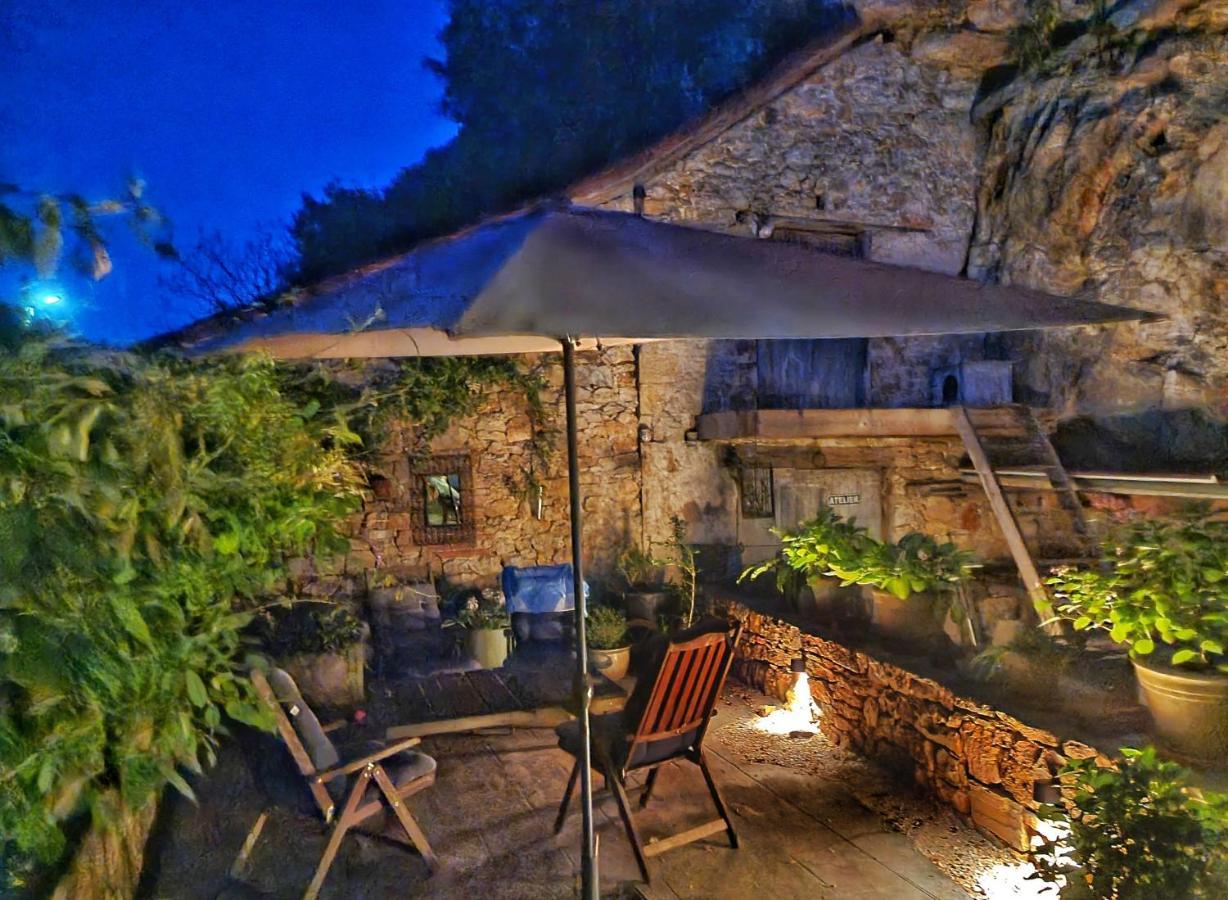 مبيت وإفطار L'Ancienne Forge De Crégols المظهر الخارجي الصورة